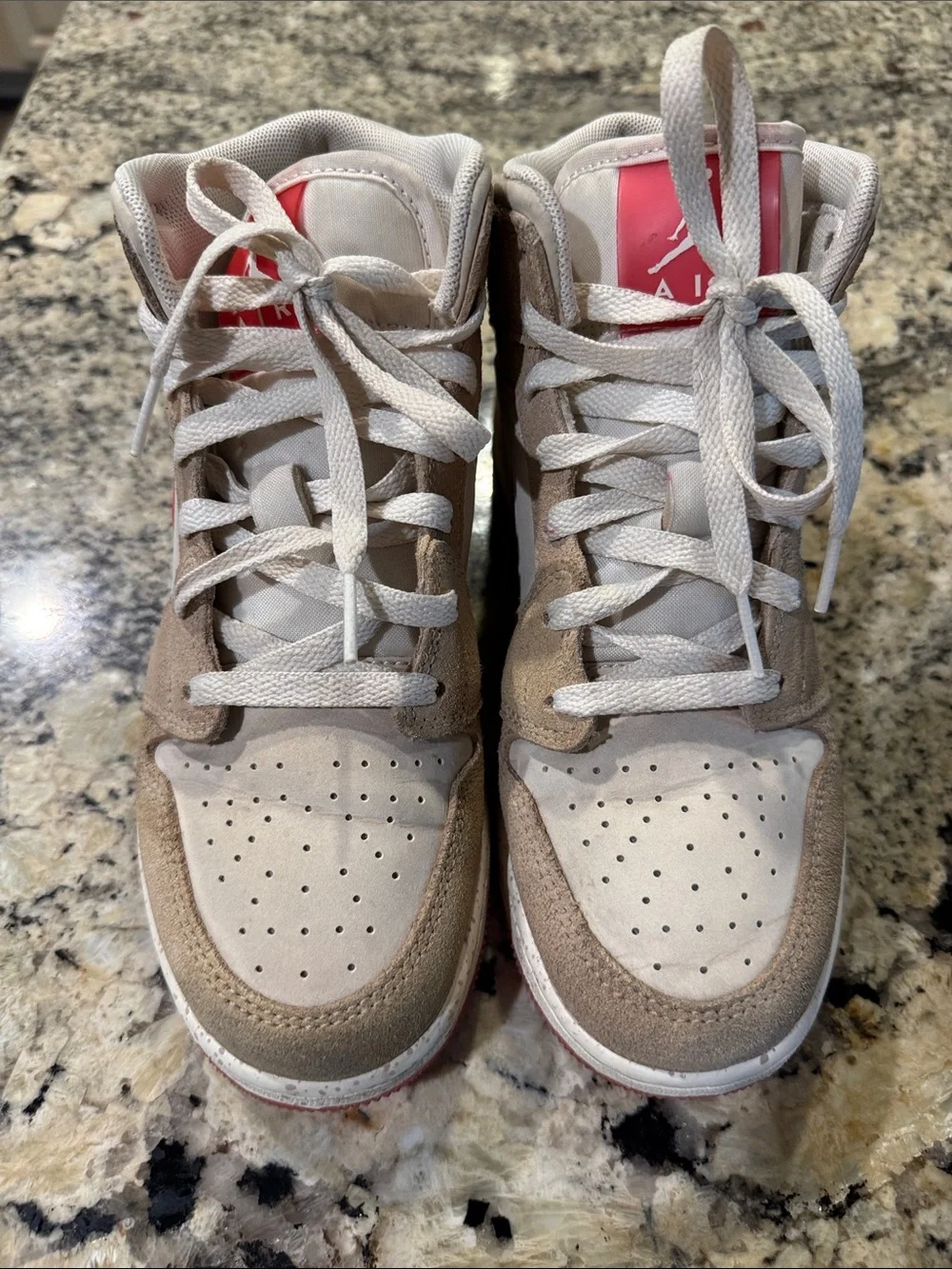 Nike Kids Air Jordan Mid-Top Sneakers in Beige, pink